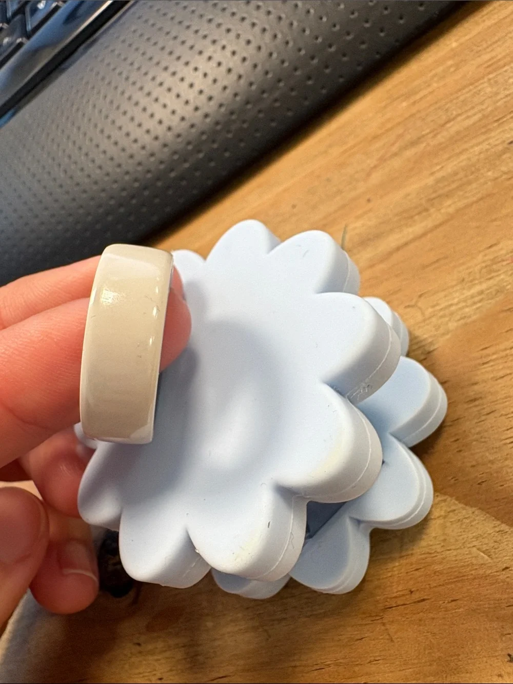 Oura Ring 4 Ceramic
